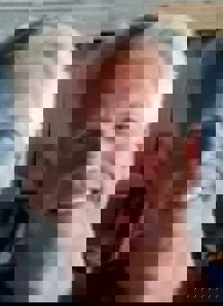 Ik ben Daniel, een heldervoelend en helderwetend paragnost en medium.